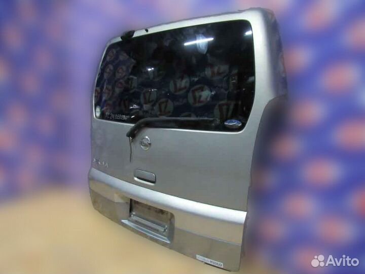 Крышка багажника задняя nissan serena TC24 ниссан
