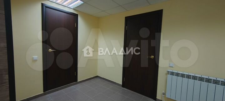 3-к. квартира, 210 м², 1/5 эт.