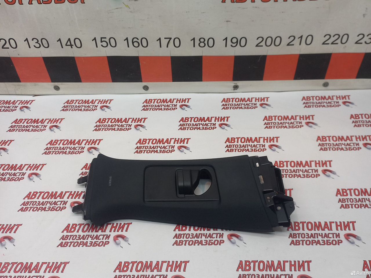 Обшивка центральной стойки правая Ликсианг Л7 Ли7