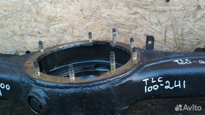 Корпус заднего моста Lexus LX470 Land Cruiser 100