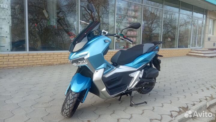 Скутер tracer ADV