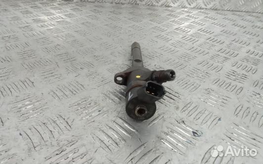 Форсунка дизельная peugeot 307 (UBE18AL01)