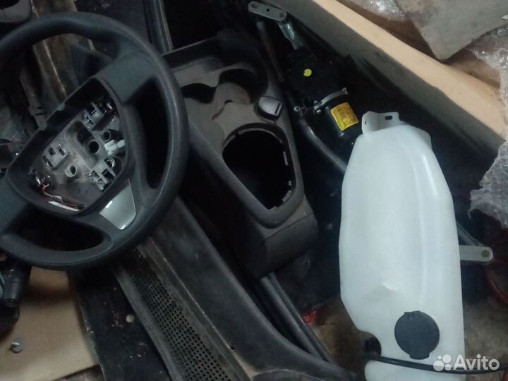 Куски рено логан 2