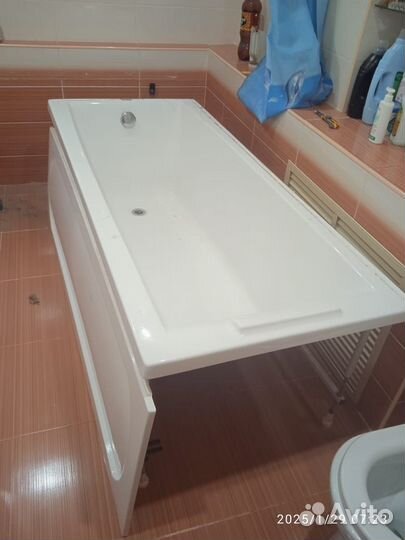 Акриловая ванна б/у