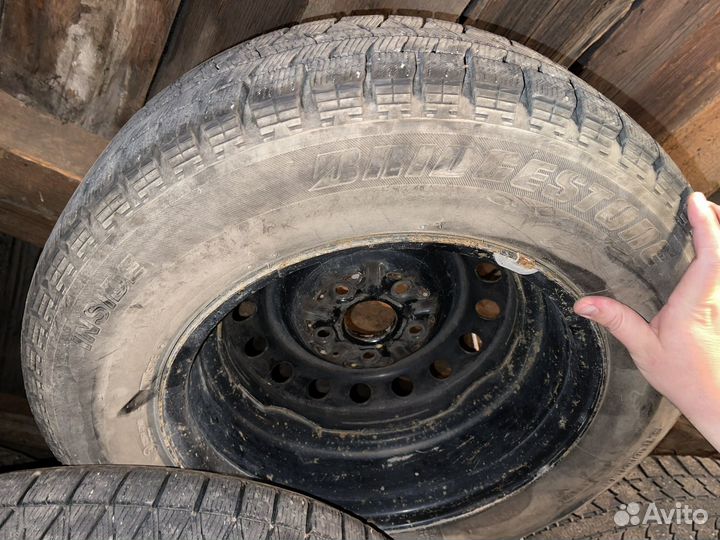 Bridgestone Blizzak DM-V1 205/55 R15