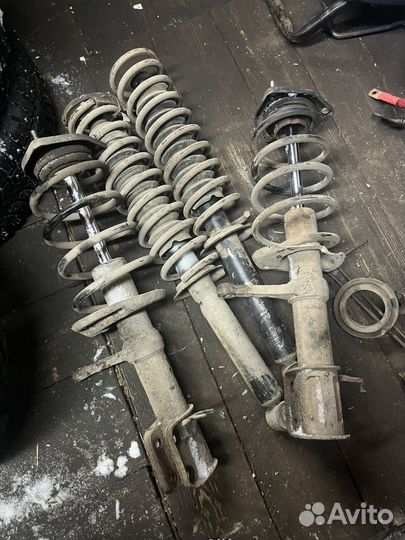 Стойки на LADA priora