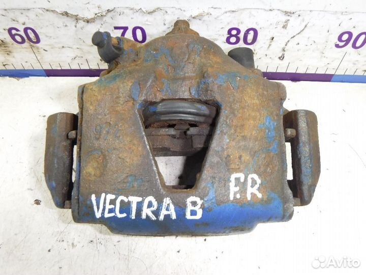 Суппорт передний правый Opel Vectra B