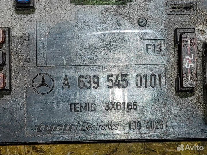 Блок предохранителей Mercedes Viano W639 OM 646