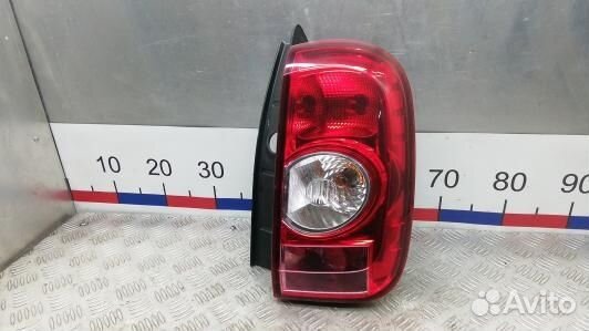 Фонарь задний правый dacia duster 1 (9KR02MY01)