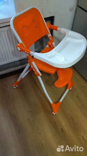 Детский стульчик для кормления