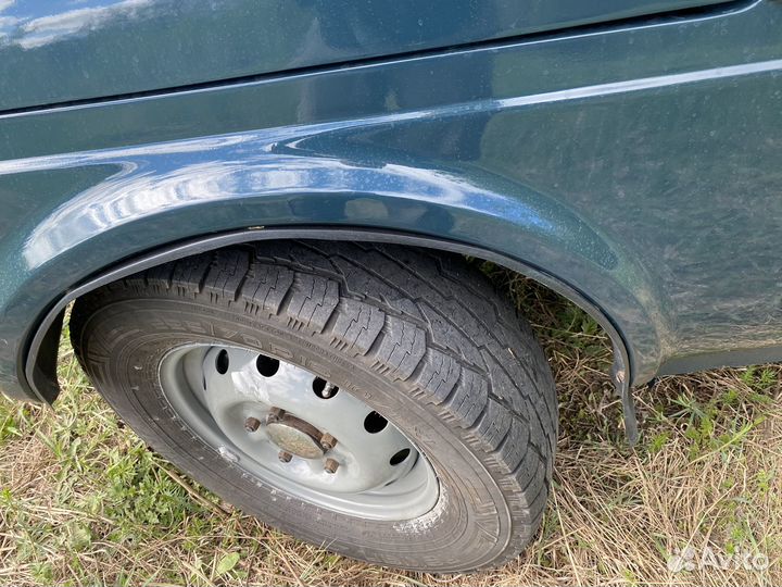 LADA 4x4 (Нива) 1.7 МТ, 2000, 200 000 км