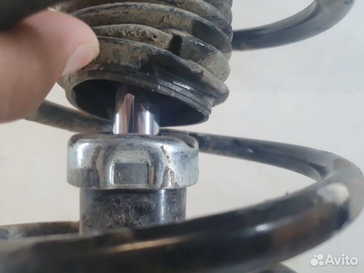 Амортизатор задний левый Chevrolet Lacetti седан