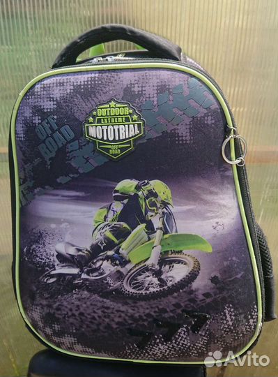 Школьный рюкзак