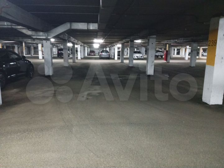 Машиноместо, 17 м²