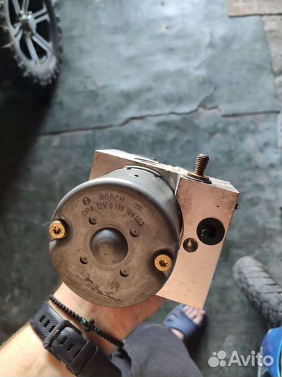 Блок абс газ,паз Bosch