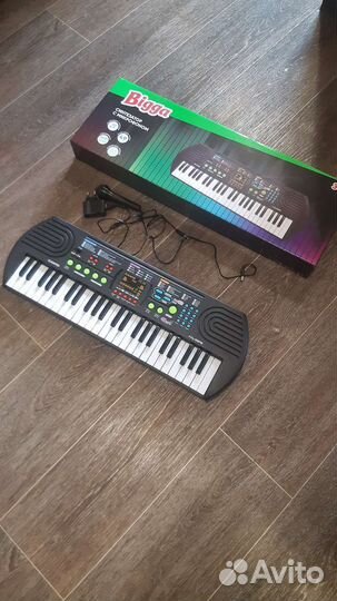 Детский синтезатор с микрофоном