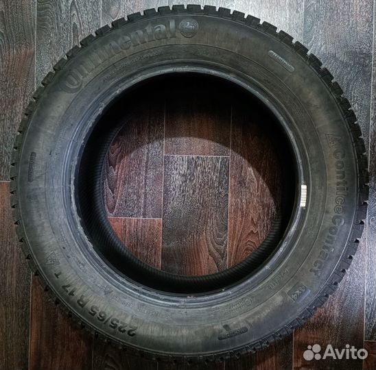 Continental ContiIceContact 4x4 225/65 R17 102T