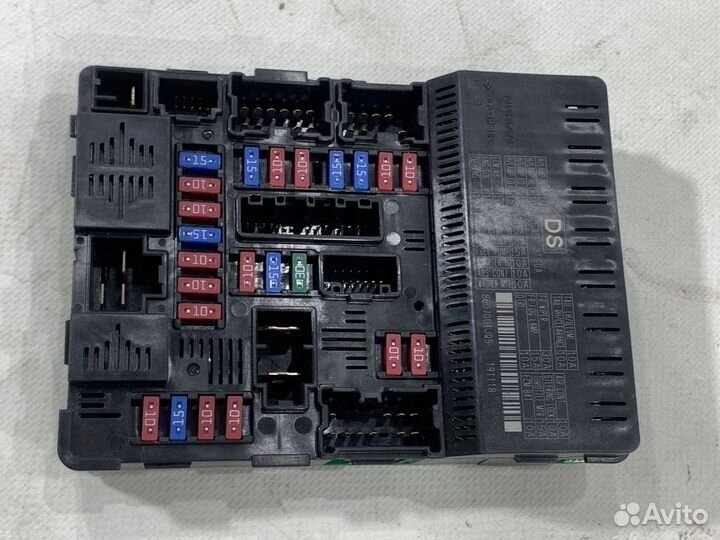 Блок предохранителей Nissan Murano Z52