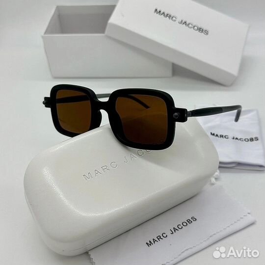 Продаются солнцезащитные очки