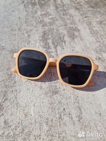 Солнцезащитные очки для детей