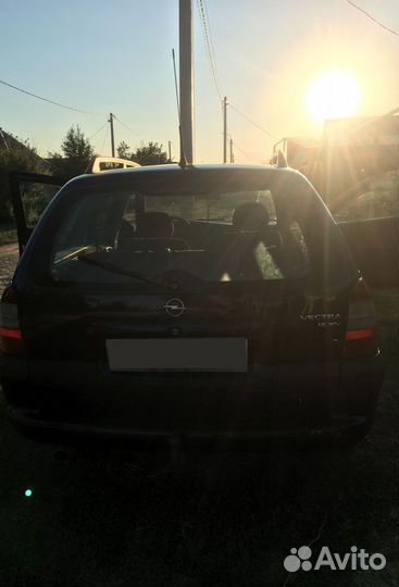 Opel Vectra 1.6 МТ, 1997, 336 000 км