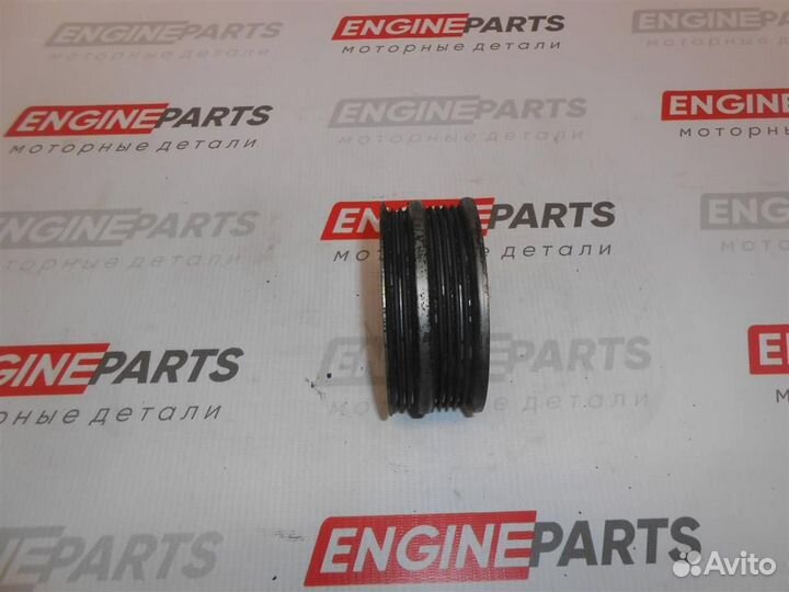 Шкив водяного насоса (помпы) Toyota Carina AT211