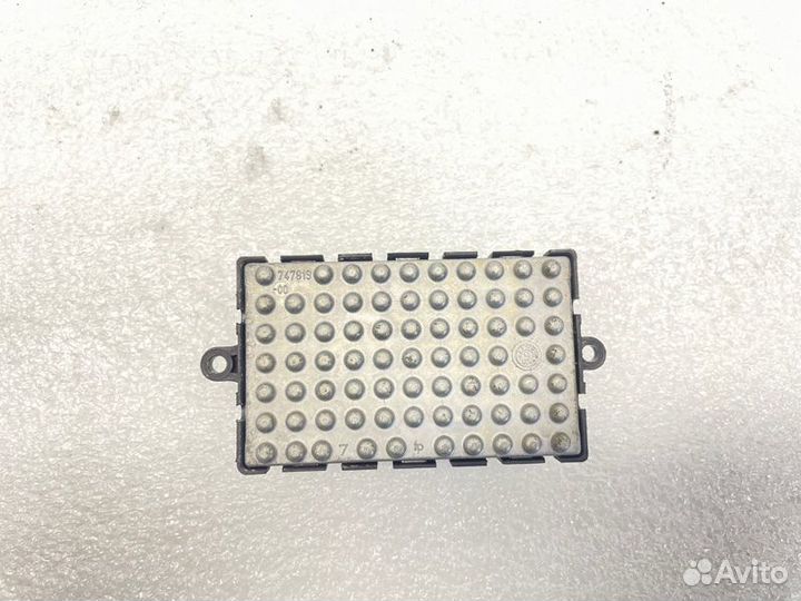 Резистор отопителя Bmw 5-Series E60 2010