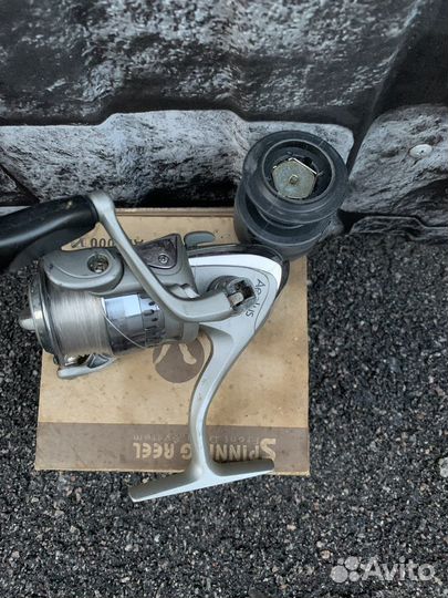 Удочки и спиннинги, катушки