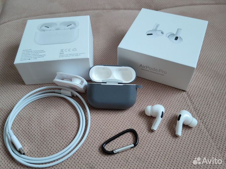 Беспроводные наушники apple airpods