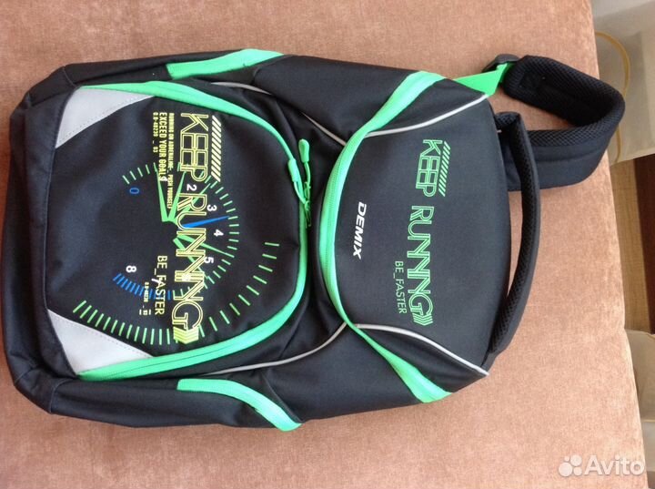 Продам рюкзак для мальчика