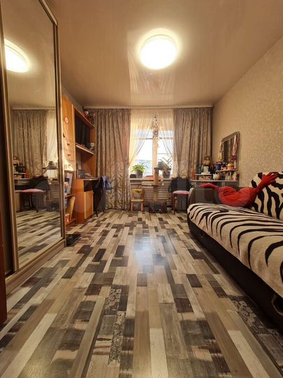 3-к. квартира, 60 м², 5/5 эт.