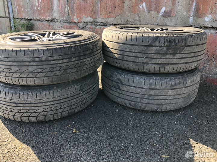 R15 Yokohama A008 195/70, PCD 5x114.3 DIA 70.2