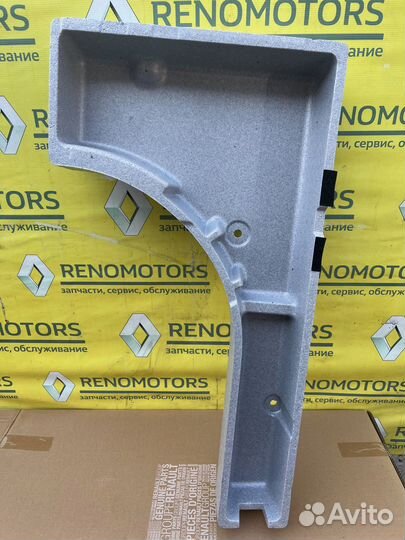 Оригинальный поддон багажника правыйRenault Duster