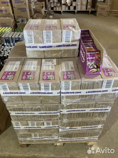 Корм для собак и кошек