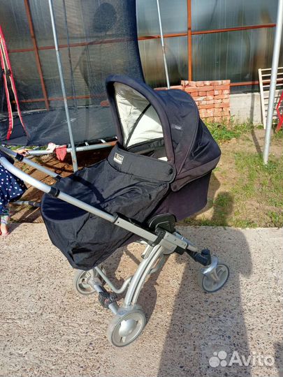 Коляска 2 в 1, стульчик для кормления, кроватка