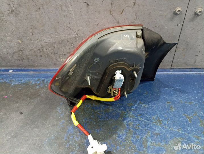 Фонарь правый Lexus Gs 3