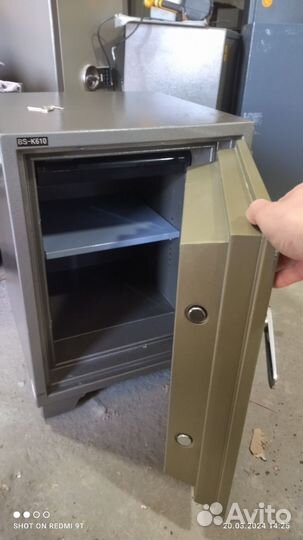 Сейф в отличном состоянии -доставка