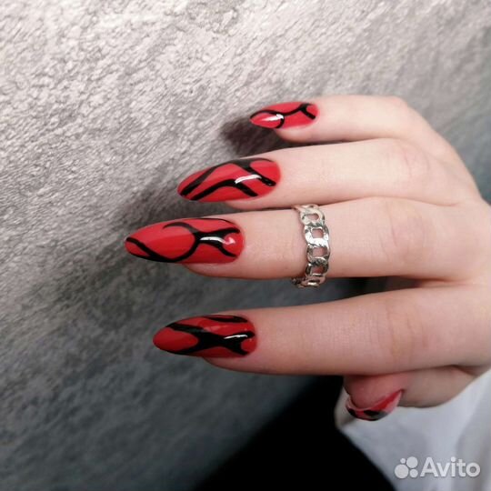 Маникюр с покрытием гель-лаком