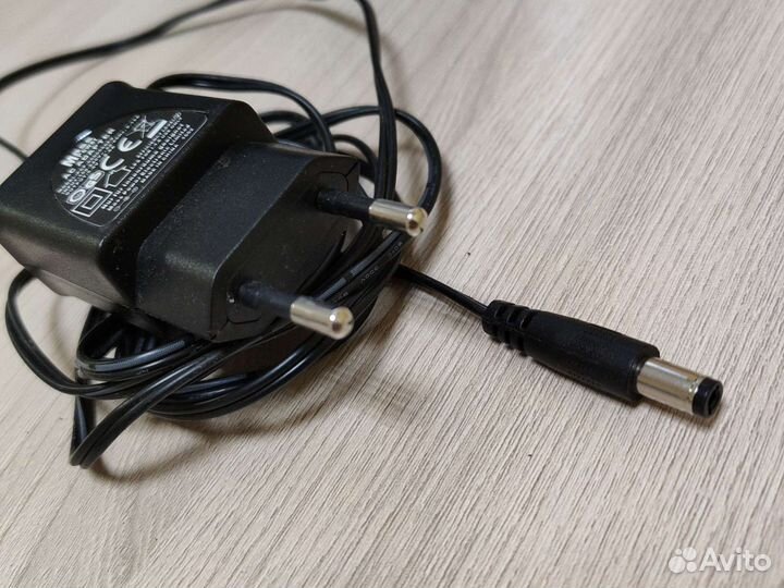 Зарядное устройство