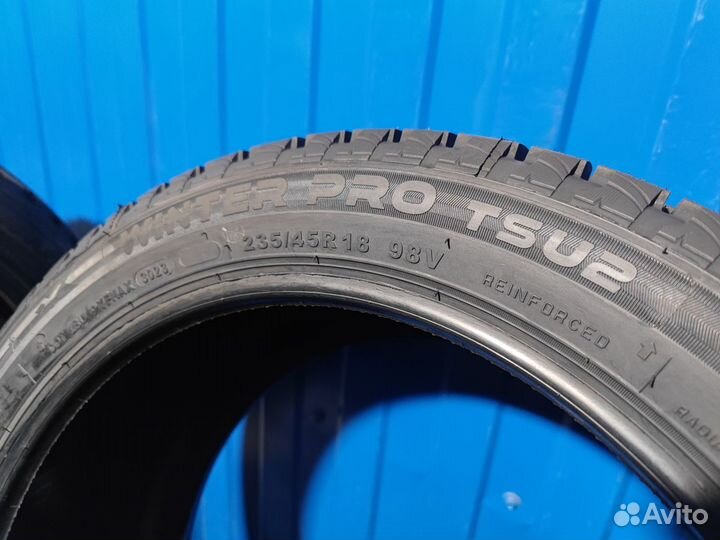 Tourador Winter Pro TSU2 235/45 R18