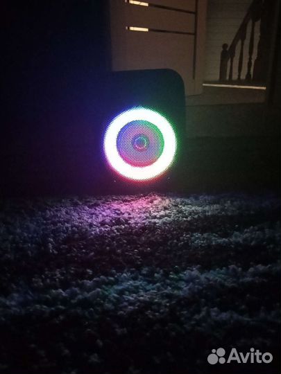 Блютуз колонка