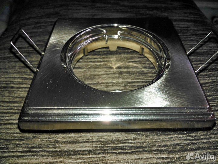 Светильники потолочные