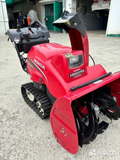 Снегоуборщик Honda HSS1170i Гибрид