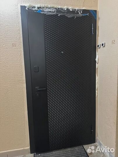 Дверь входная металлическая