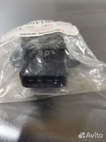 Датчик положения дроссельной заслонки MD614697