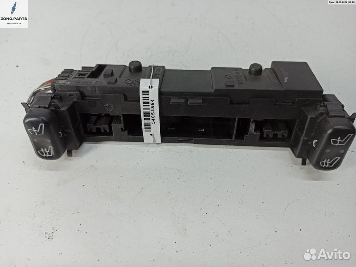 Кнопка обогрева сидений 2108200151 на Mercedes W210 (E)
