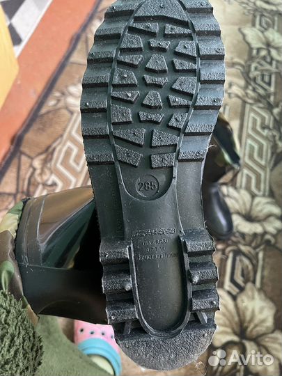 Резиновые сапоги новые