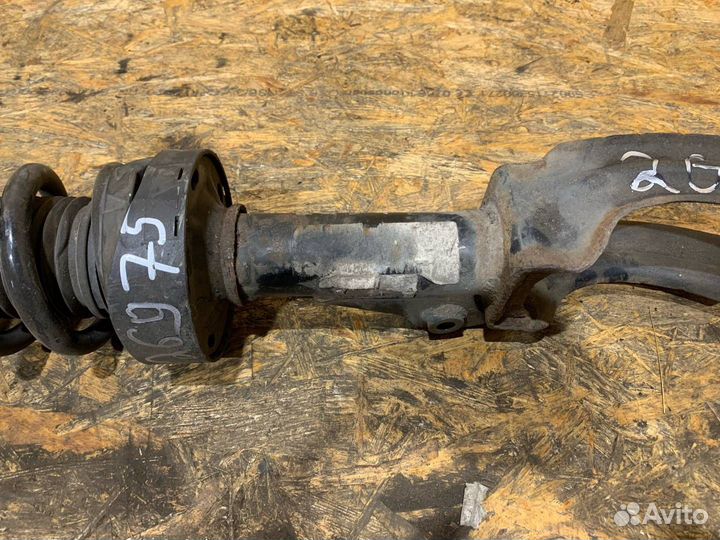 Стойка амортизатора передняя левая Volkswagen 2