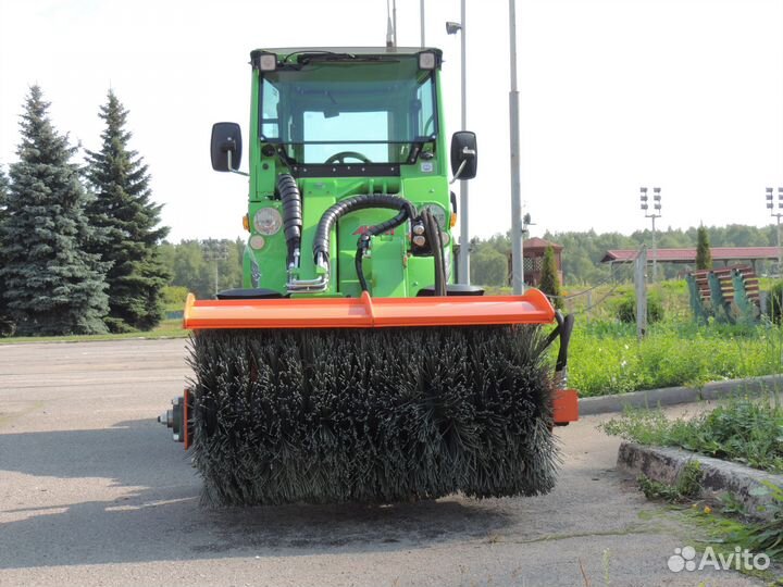 Щетка 1000 мм для мини-трактора Avant