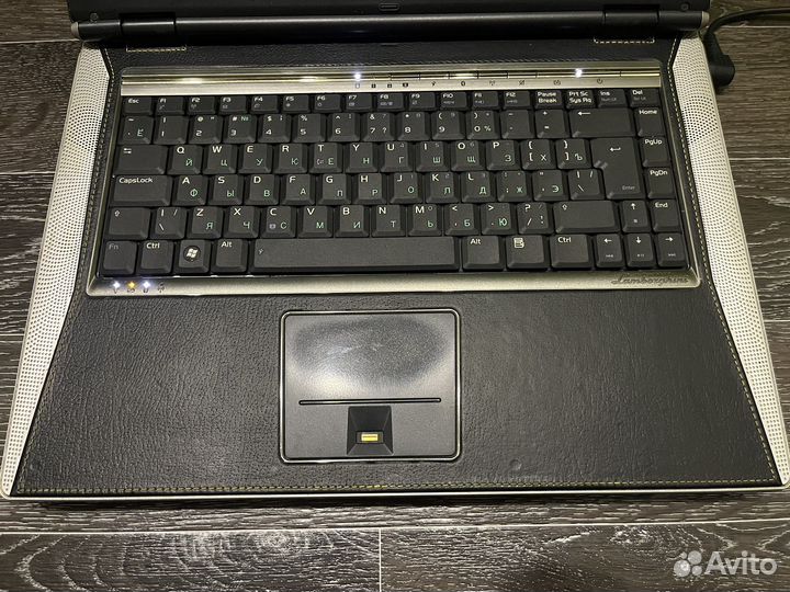 Ноутбук asus Lamborghini VX2